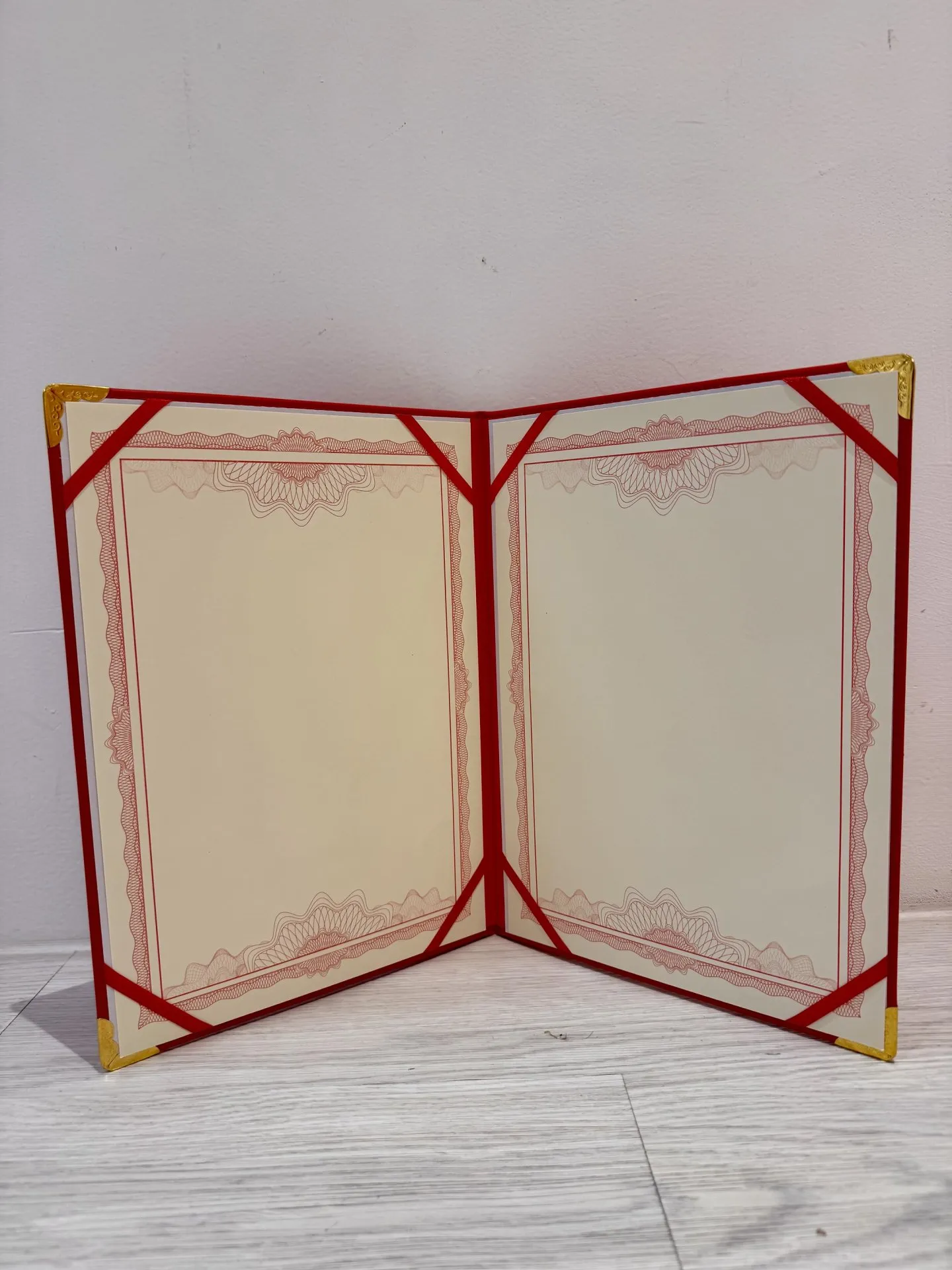 C01 - A4 合約簿 / 證書套 / 獎狀套 (PU- 紅色小金角雙面) (滿$300免費送貨) 最後3本