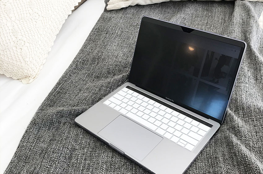 Sview MacBook Pro(M1/M2) 13吋磁吸防窺片